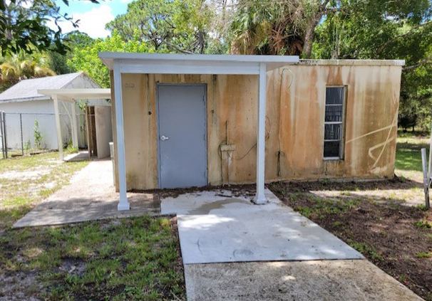 Ft Pierce Westwood Pressure Cleaning before